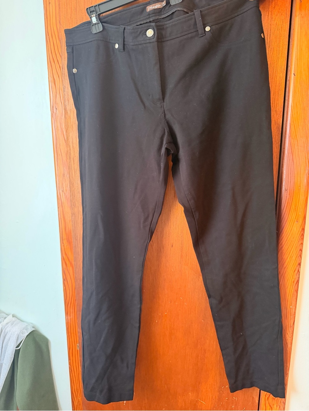 Black Women’s Slim Stretch Pants J.McLaughlin